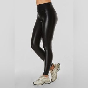 NOLI LIQUID LEGGING - BLACK GLOSS - like new